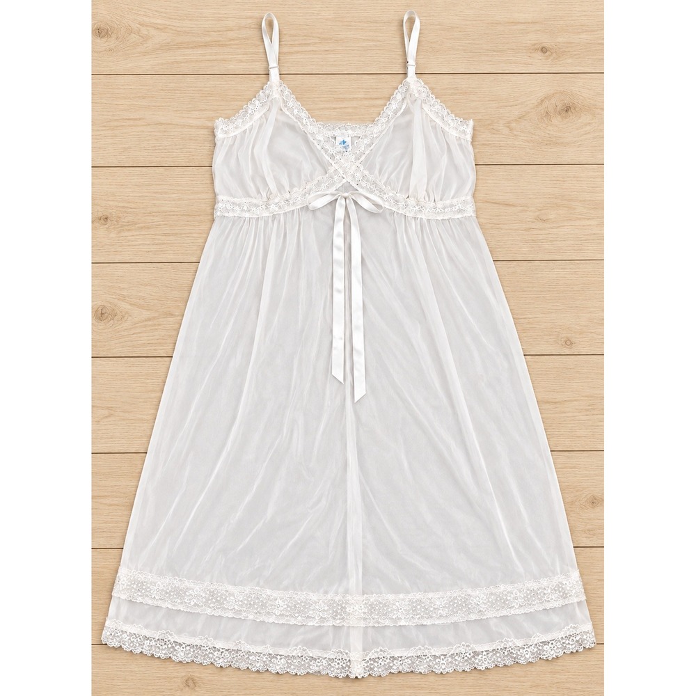 Vintage Fancee Free Nightgown Vintage White Lac Bow Babydoll Lingerie Chemise 34